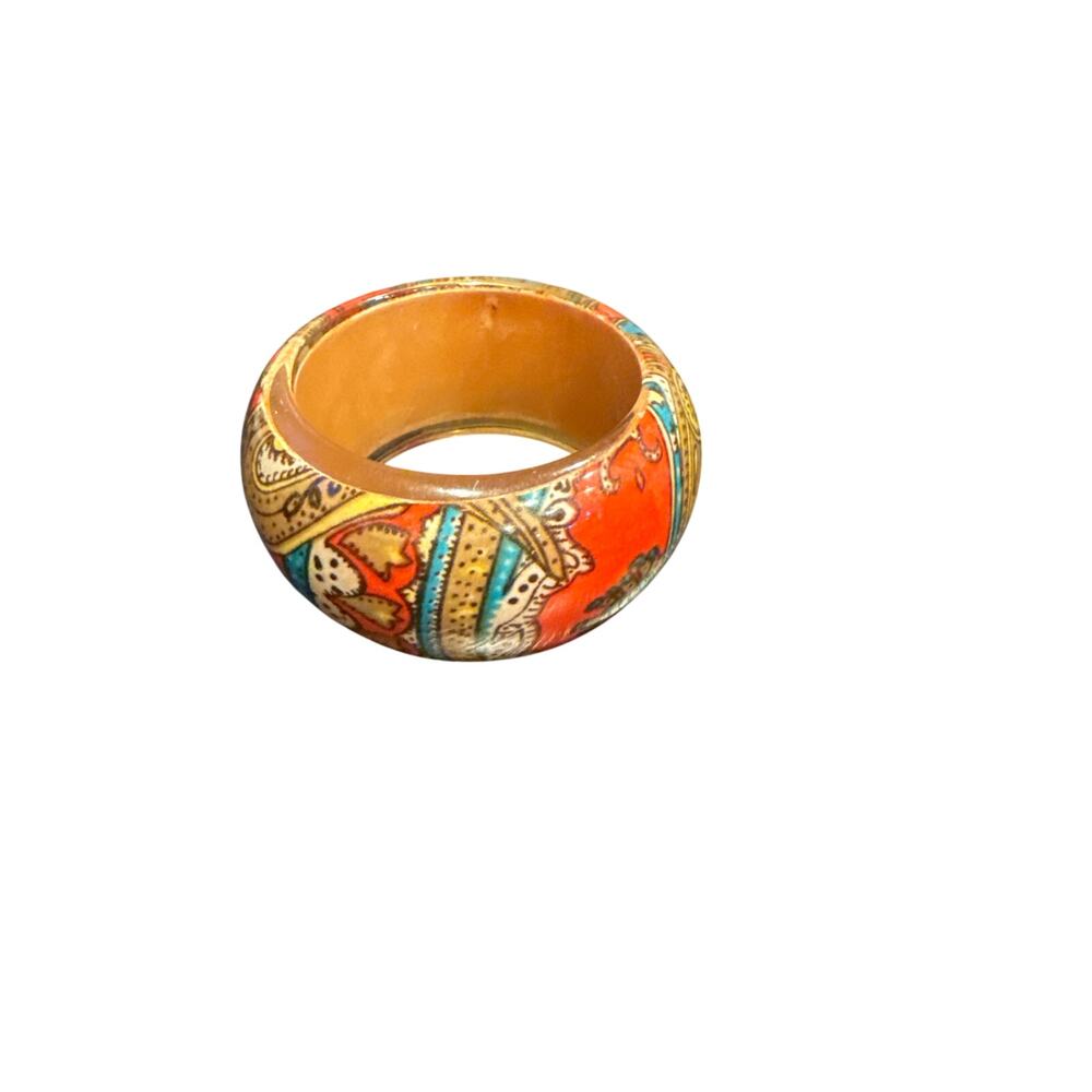 vintage clear lucite overlay paisley print bangle bracelet.